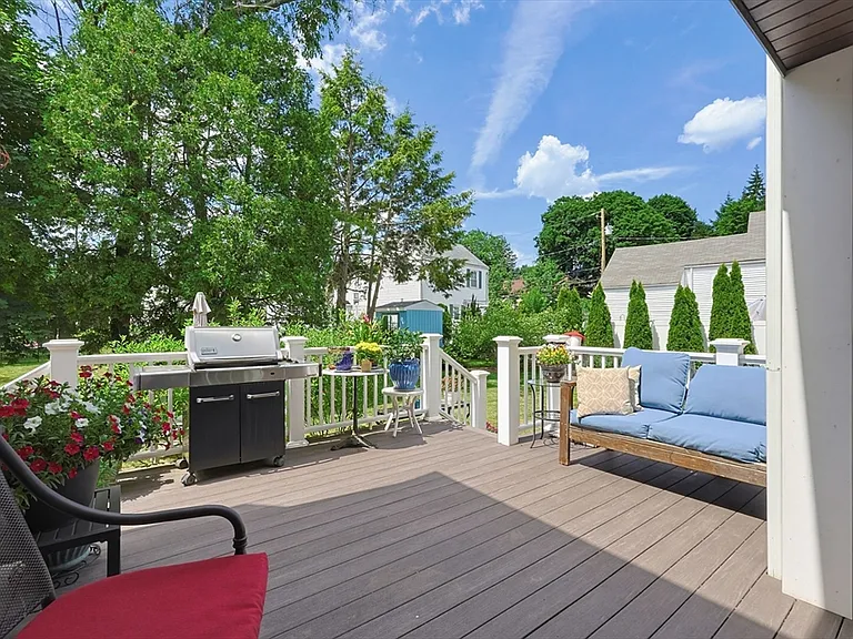 11 Hatfield Rd — Photo 31