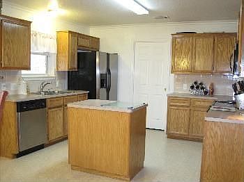 3rd image of 4510 Hank Dr