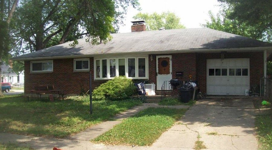 1st image of 3228 Raymond Dr