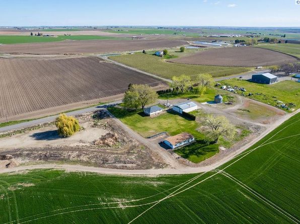 4221 Dogwood Rd, Pasco, WA 99301