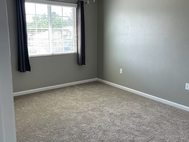 19419 Red Sky Ct — Photo 24