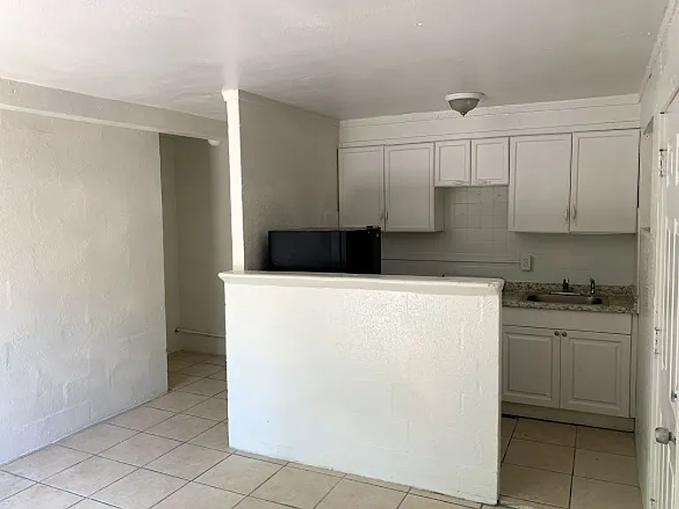 422 Henry Butts Dr — Photo 2