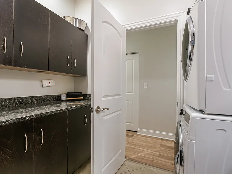 1507 W Cortez St #102 — Photo 24