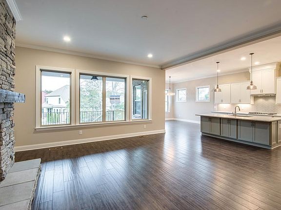3rd image of 2029 Belsford Dr #164-lot 164
