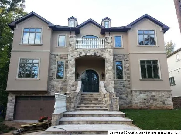 719 Jansen Street image 1 of 19