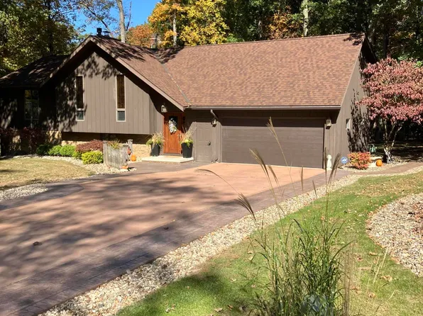 955 Greenbrier Rd, Upper Sandusky, OH 43351