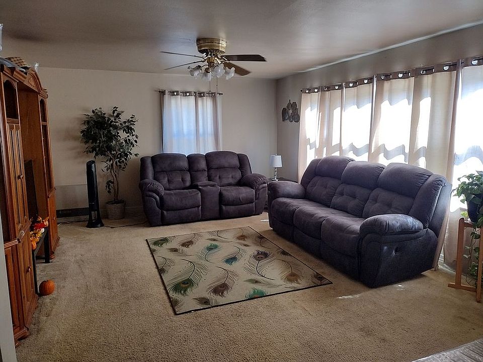 2nd image of 761 Lucy Cir