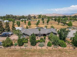 20794 E Weldon Ave, Sanger, CA 93657