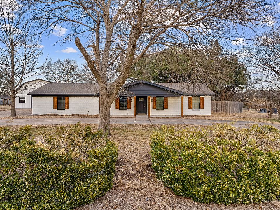 1st image of 903 S Old Temple Rd