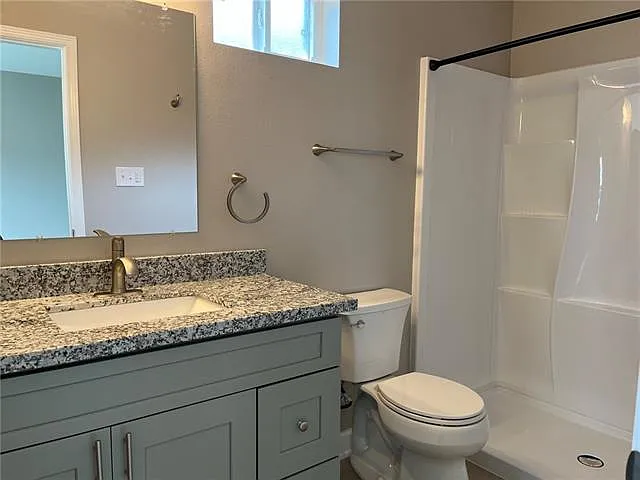 5119 Oak Dr — Photo 8
