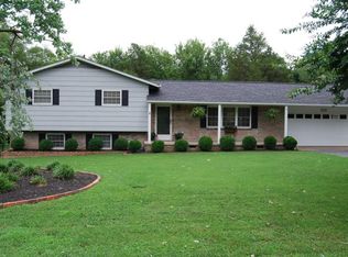 9400 Sarasota Dr, Knoxville, TN 37923