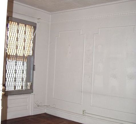 2nd image of 1315 Teller Ave