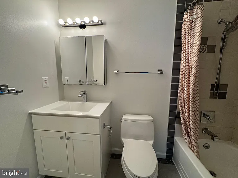 1717 Fallsway Dr — Photo 14