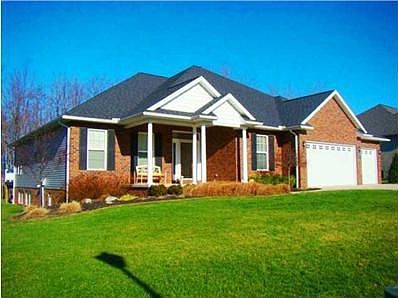 1st image of 70 Woodlake Trl