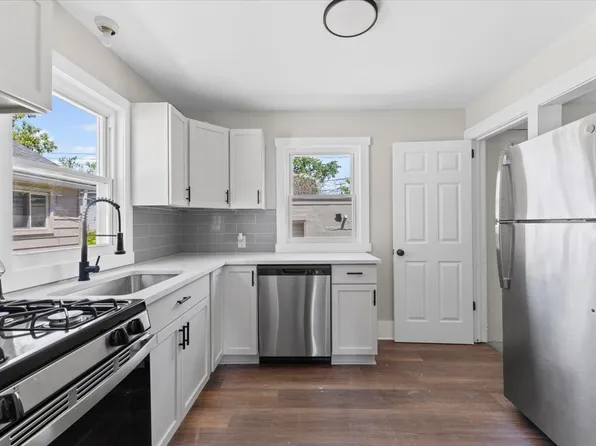 920 Premont Ave APT 1, Waterford, MI 48328