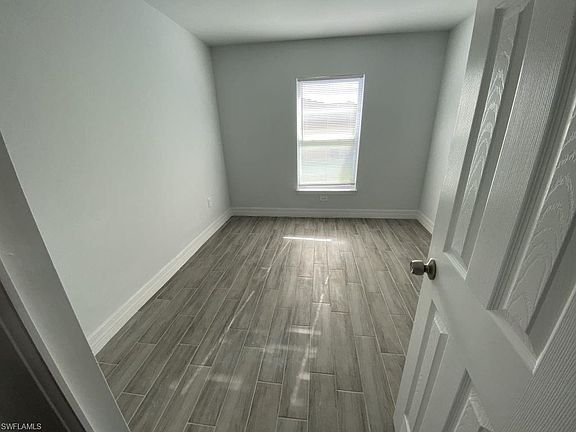 5th image of 4756-4758 22nd St SW