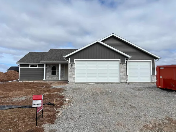 W5854 Delta Dr, Menasha, WI 54952