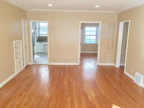 626 Midvale Ave #2 Photo 1