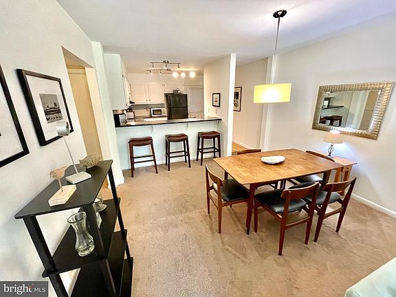 5th image of 100 Henlopen Ave #102