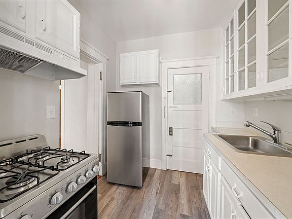 2nd image of 2 Avon St APT 6