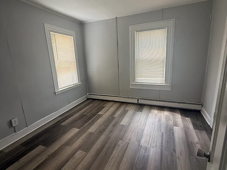 105 Rhodes St #2 — Photo 7