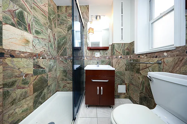 Sold by Remax Edge | media 10