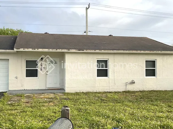 7939 SW 3rd St, North Lauderdale, FL 33068