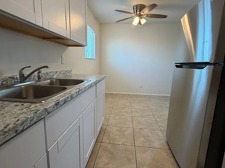 Apartments on Twelve — Photo 7