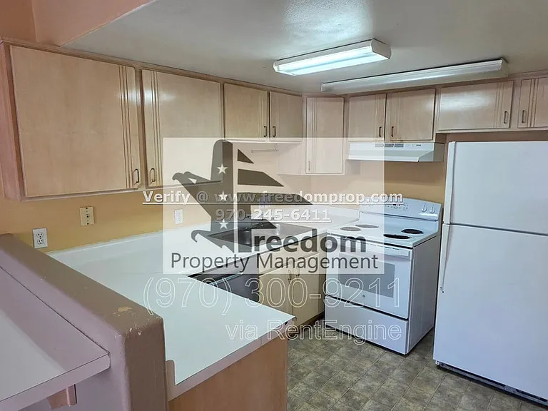 1102 Belford Ave #D — Photo 4