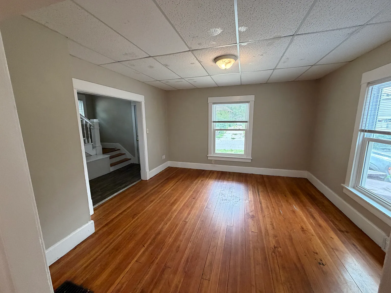 4 bed, 2.5 bath, 1186 sqft, $1,695 — Photo 2