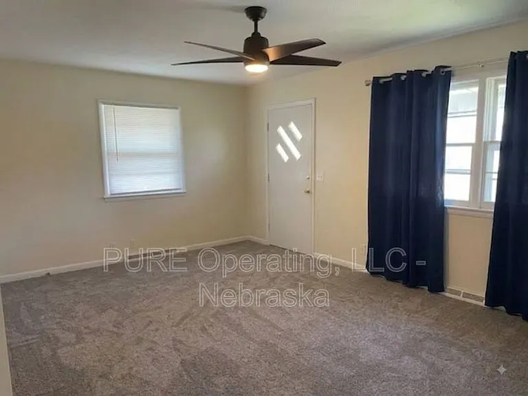 3607 Ernst St — Photo 10