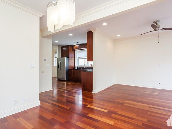4th image of 4331 N Sacramento Ave #2F