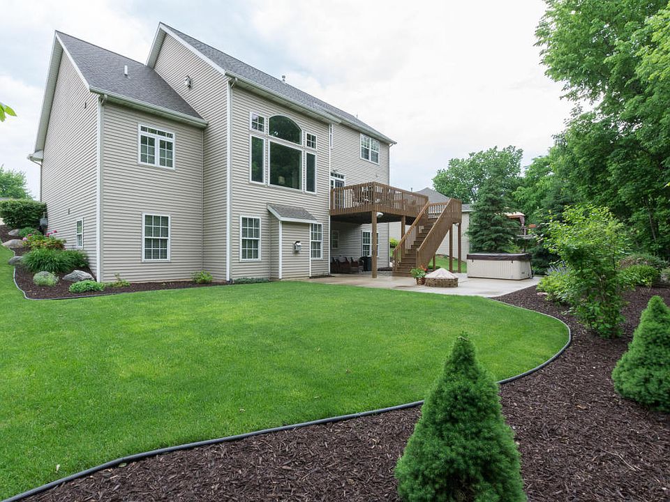 2nd image of 7364 Whistlewood Dr SW