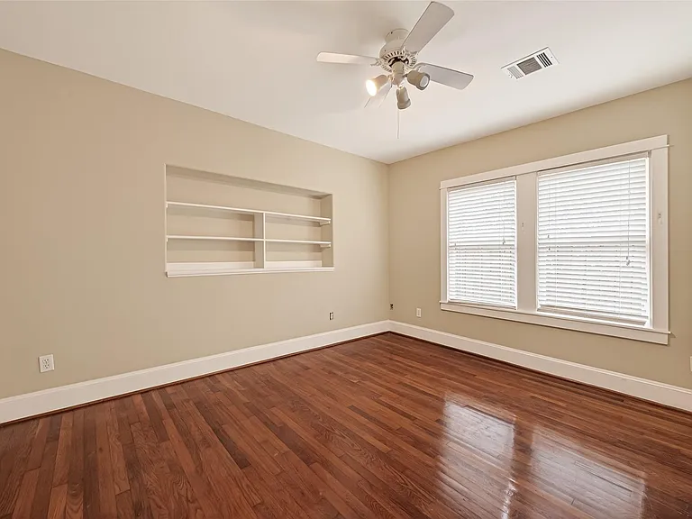 1807 Crocker St #A — Photo 28