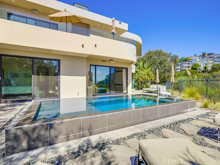 1725 Del Mar Ave — Photo 35
