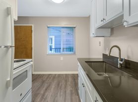 724 Central Ave, Alameda, CA