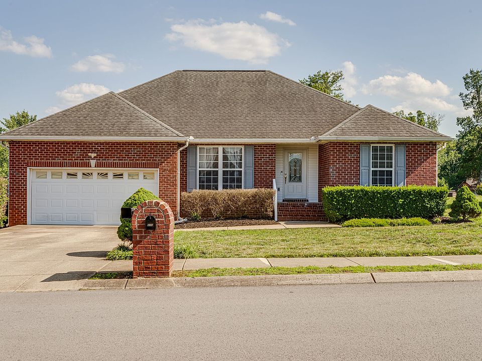 1st image of 155 Stanley Dr