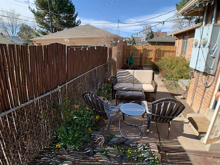 727 Clermont St — Photo 17