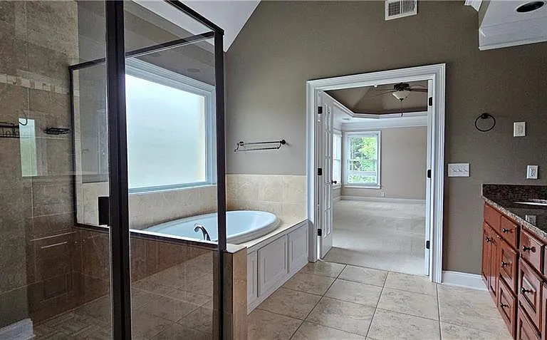 1450 Ashbury Park Dr — Photo 24