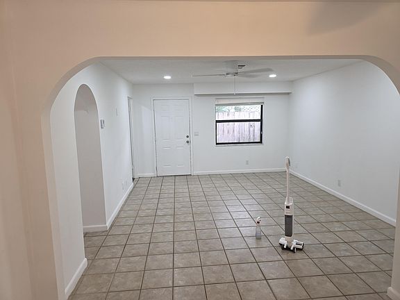 5th image of 4443 Vicliff Rd