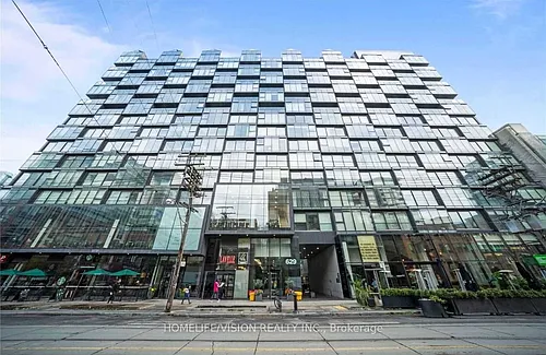 629 King St W Photo 1