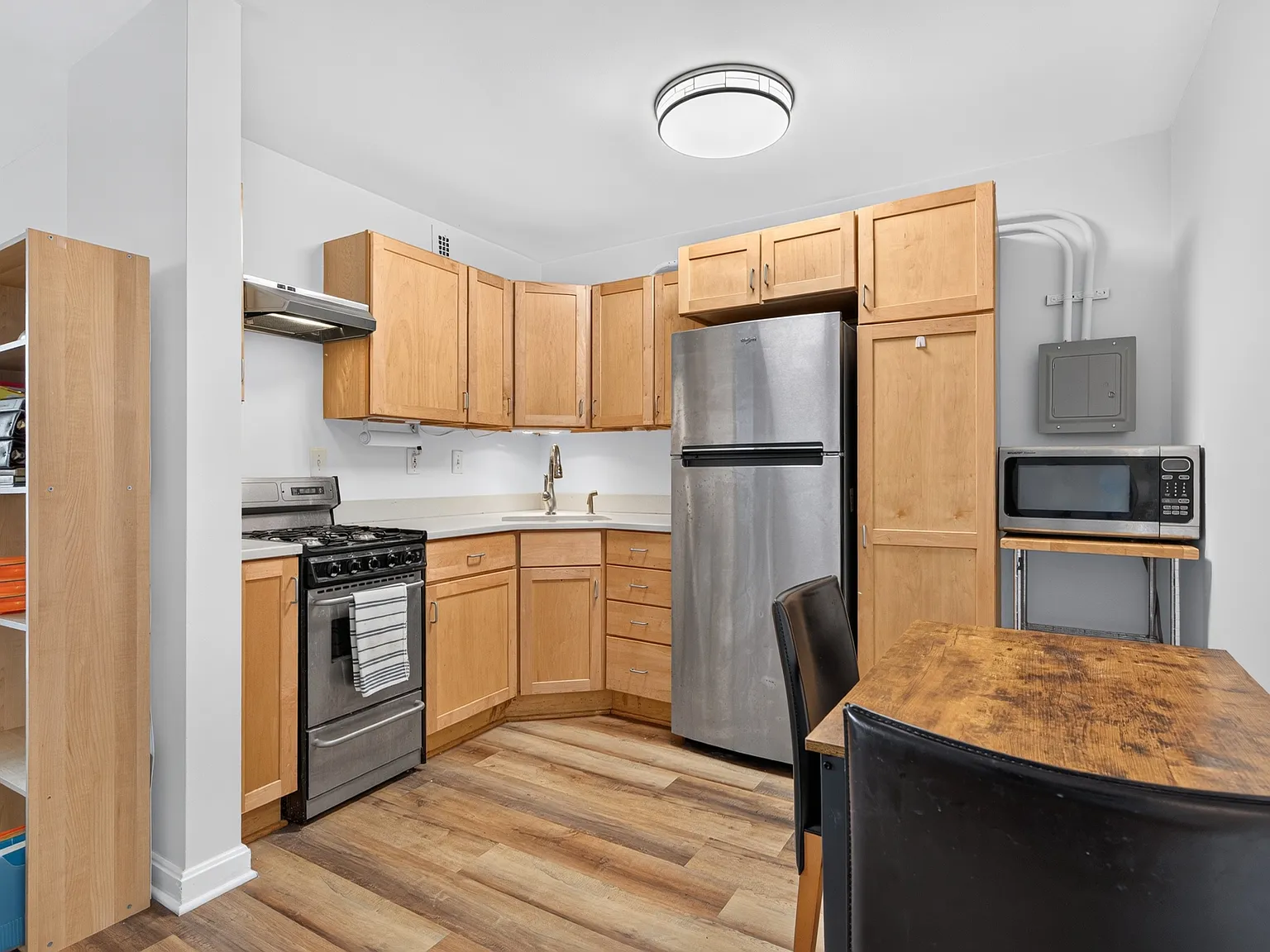 Studio, 405 sqft, $1,850 — Photo 2