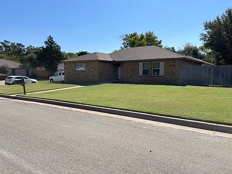 1st image of 4100 Willow Springs Dr