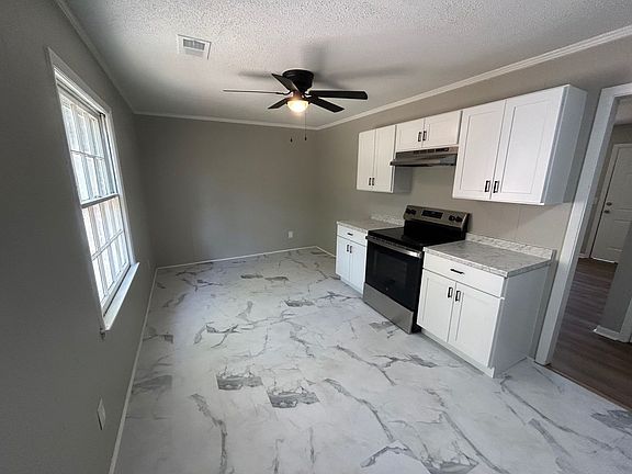 4th image of 4539 Bluff Rd