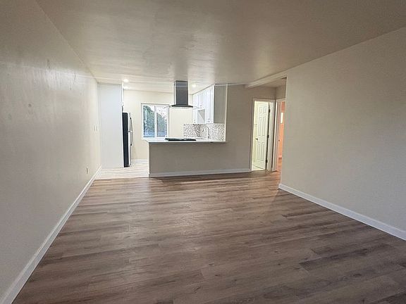 4th image of 4445 College Ave #51