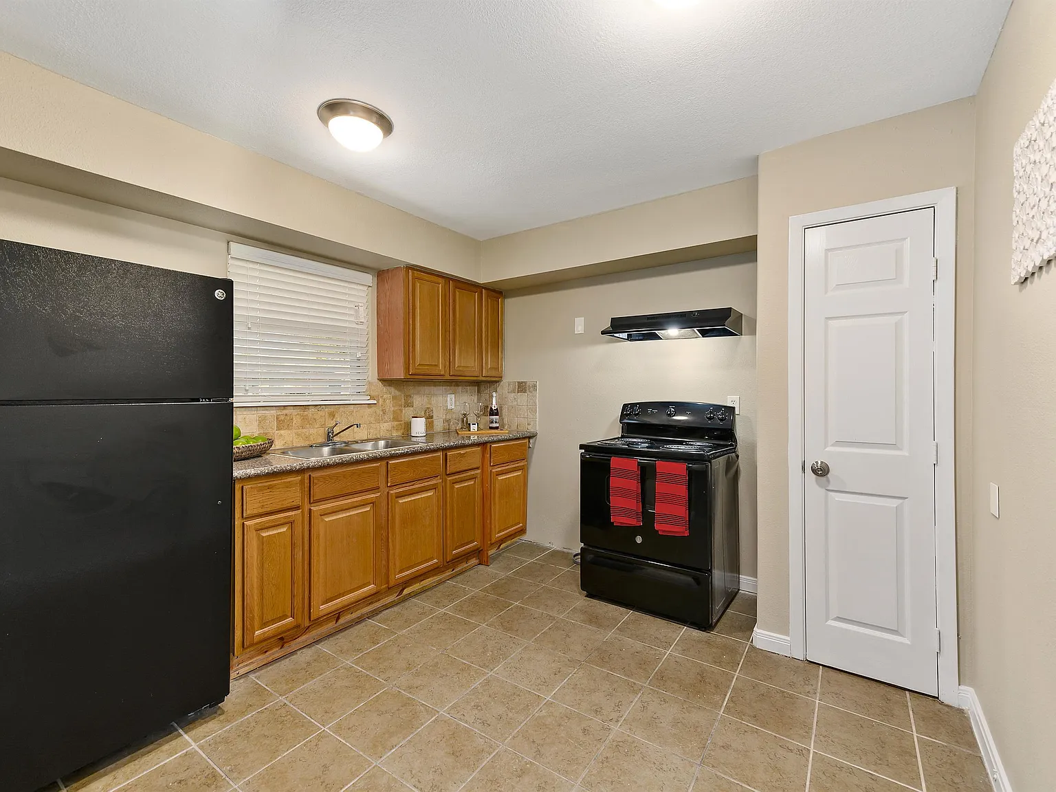 115 Arbor Street — Photo 2