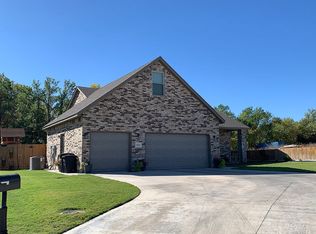 4231 E Creek Dr, Woodward, OK 73801
