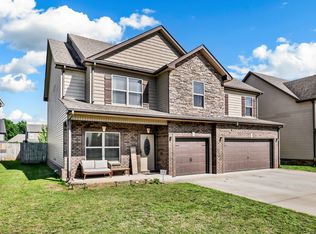 925 Tanager Ct, Clarksville, TN 37040