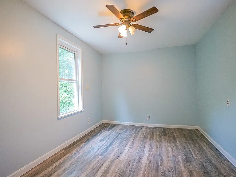 2745 Enslin St — Photo 14