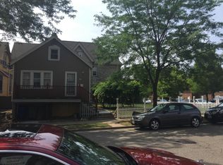 137 W Garfield Ave, Milwaukee, WI 53212